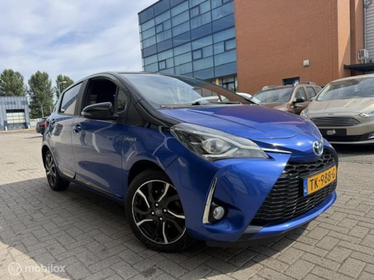 Toyota Yaris - 1.5 Hybrid Bi-Tone 1.5 Hybrid Bi-Tone - AutoWereld.nl