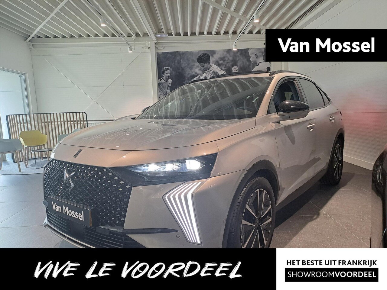 DS 7 - 1.6 PHEV 300 4x4 Etoile 1.6 PHEV 300 4x4 Etoile - AutoWereld.nl