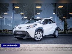 Toyota Aygo X - 1.0 VVT-i S-CVT Play * Camera * Automaat * Carplay