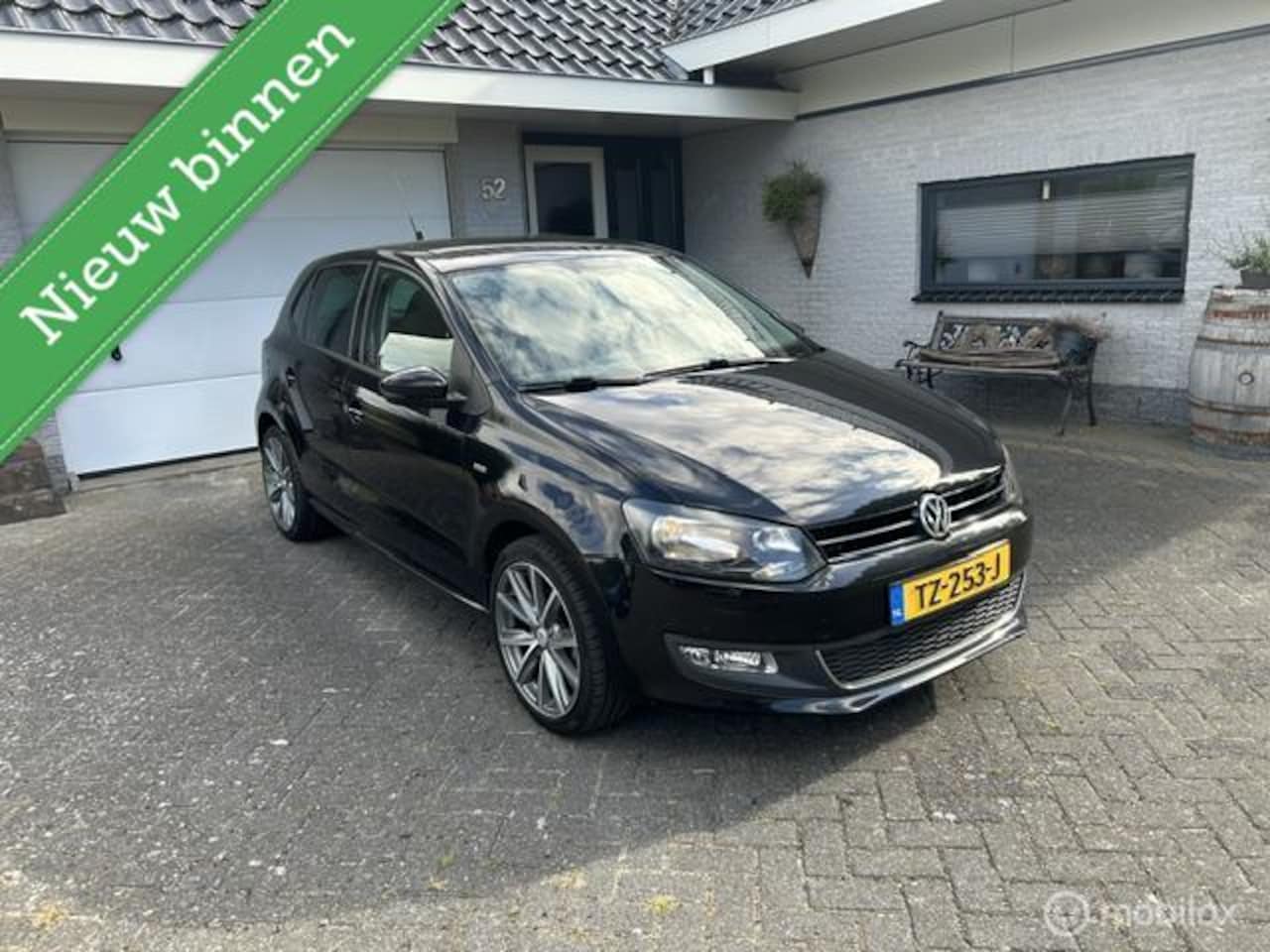 Volkswagen Polo - 6R 1.2 Highline Panoramadak Airco Cruise - AutoWereld.nl