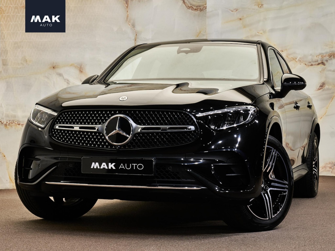 Mercedes-Benz GLC-klasse Coupé - 400e 4MATIC AMG Line 400e 4Matic AMG Line , pano, Burmester, 360 camera, keyless, 19", privacy - AutoWereld.nl
