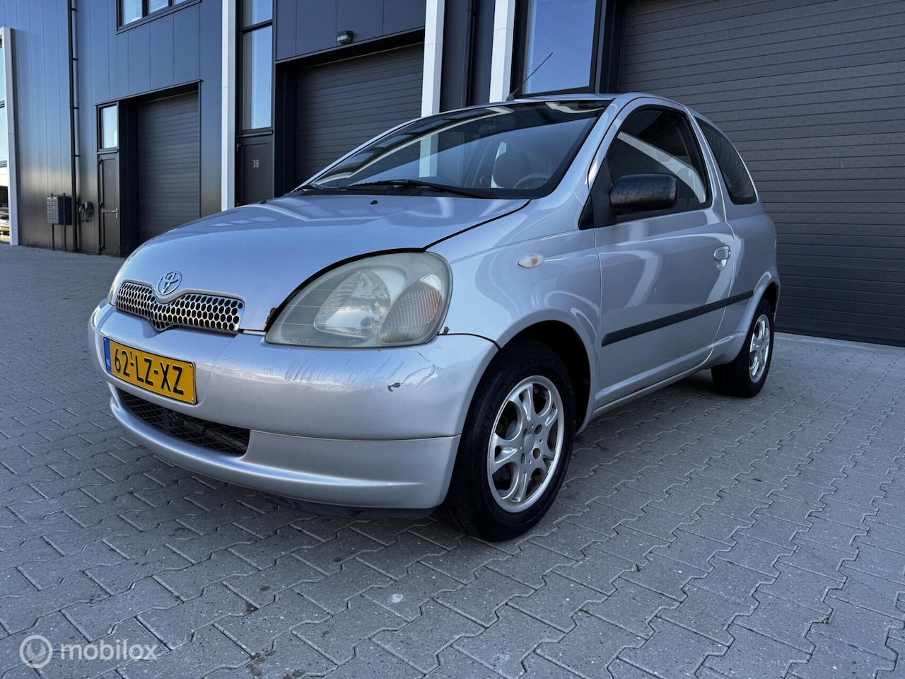 Toyota Yaris - 1.3-16V VVT-i Sol 1.3-16V VVT-i Sol 2000 - AutoWereld.nl