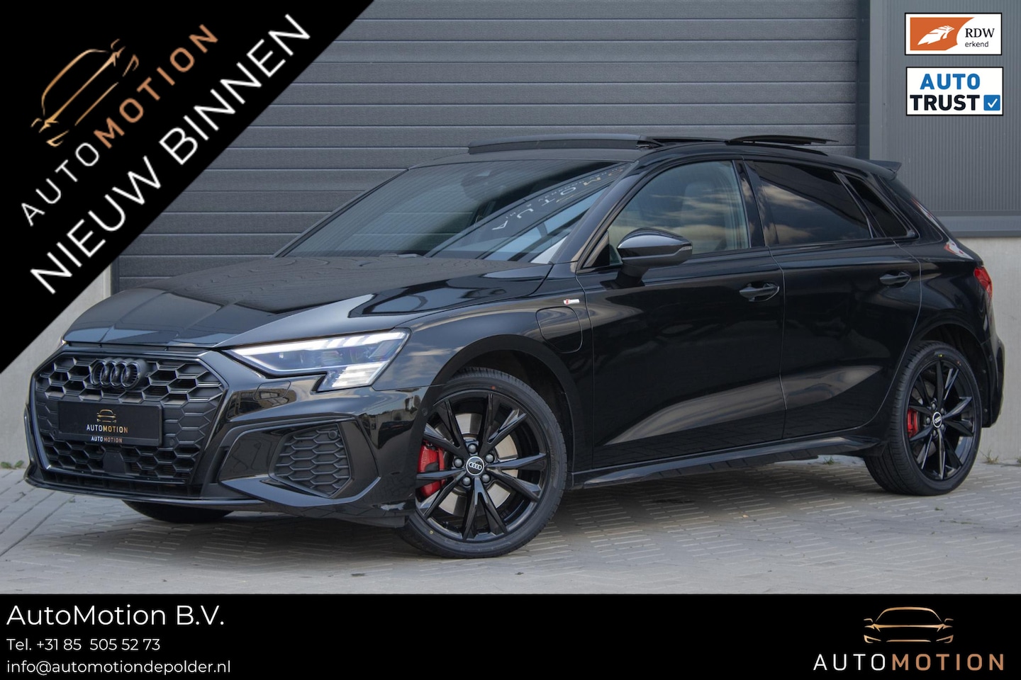 Audi A3 Sportback - 45 TFSIe Sline Competition PANO MATRIX MAXTON KEYLESS - AutoWereld.nl