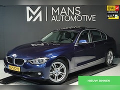 BMW 3-serie - 318i High Executive / SCHUIFDAK / LEDER / CARPLAY / STOELVERW