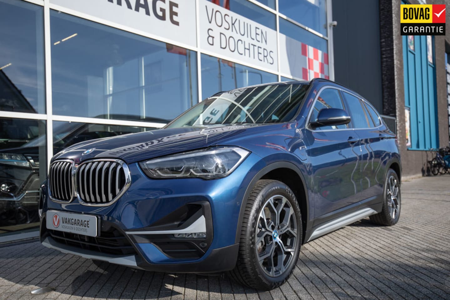 BMW X1 - XDrive25e X Line PHEV Panoramadak - AutoWereld.nl