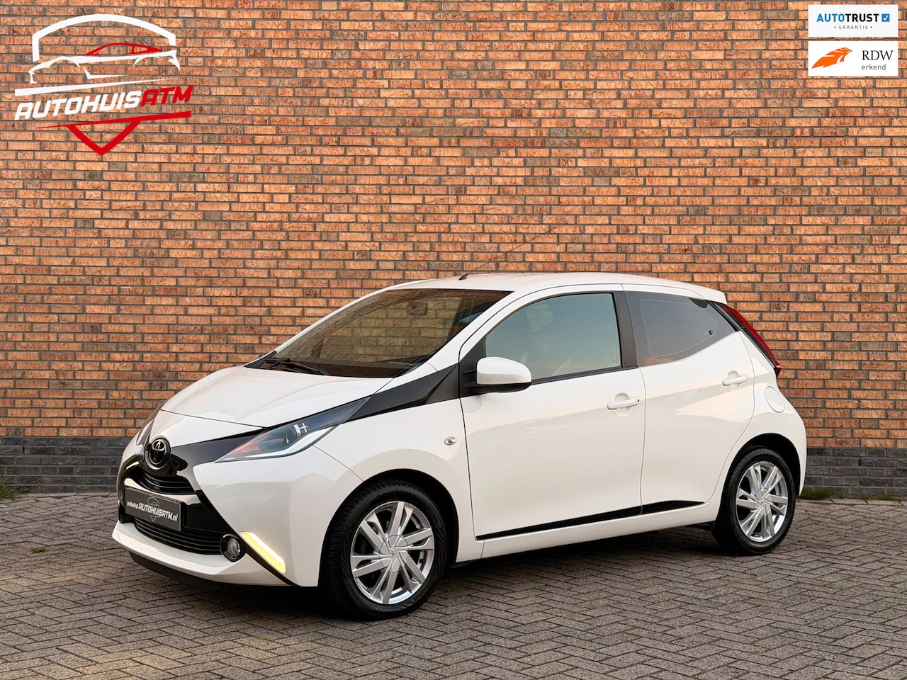 Toyota Aygo - 1.0 VVT-i x Airco Camera Led Bluetooth - AutoWereld.nl