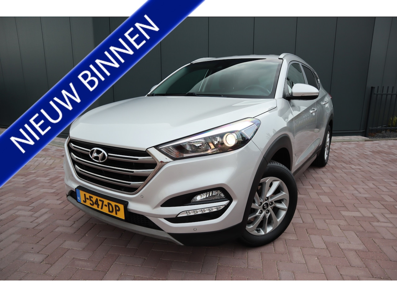 Hyundai Tucson - 1.6 GDi Comfort Camera Navigatie Lane Assist Trekhaak  Etc. - AutoWereld.nl