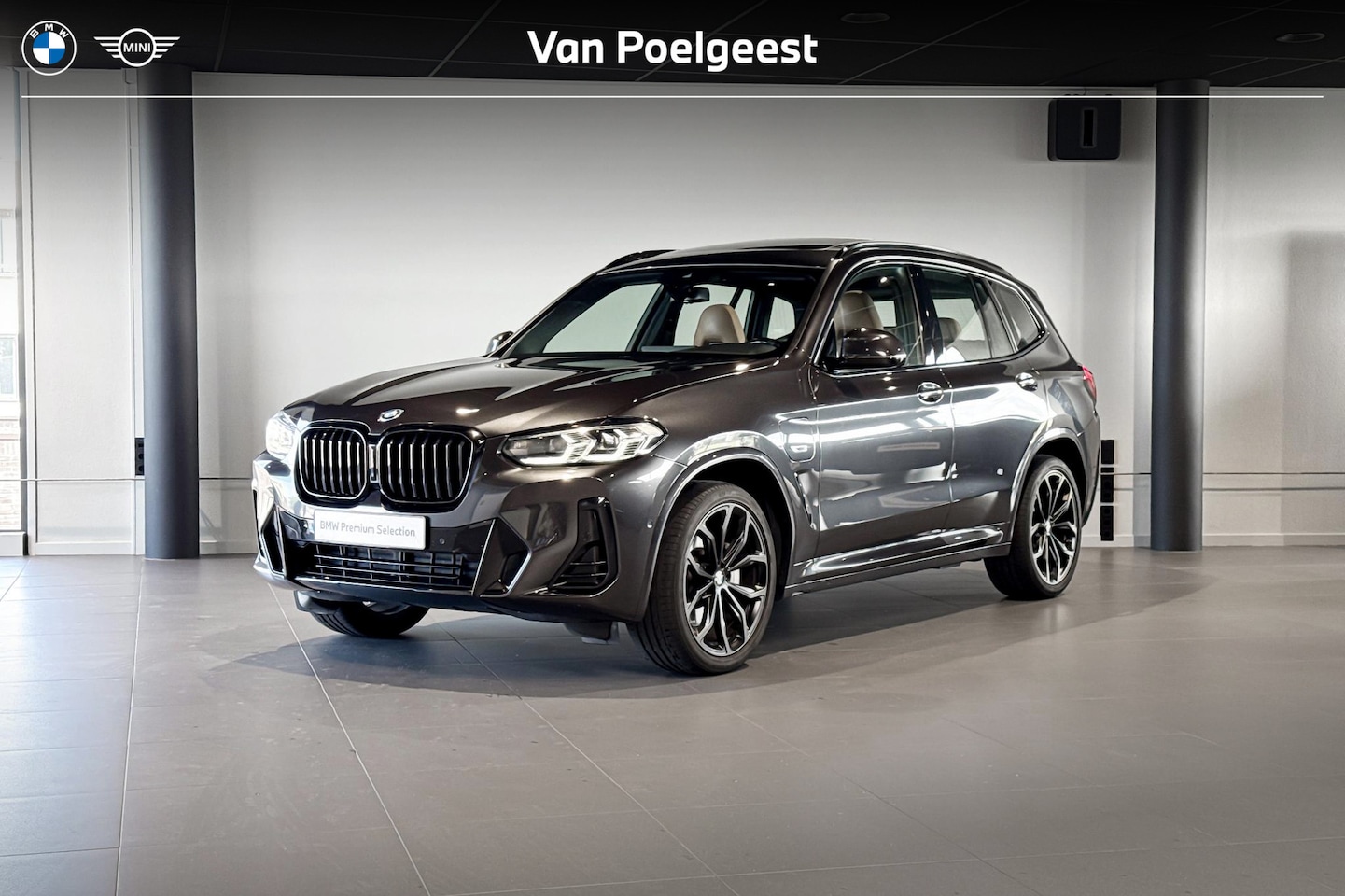 BMW X3 - xDrive30e High Executive | M Sport | Glazen Panoramadak | Stoelverwarming | Comfort Access - AutoWereld.nl