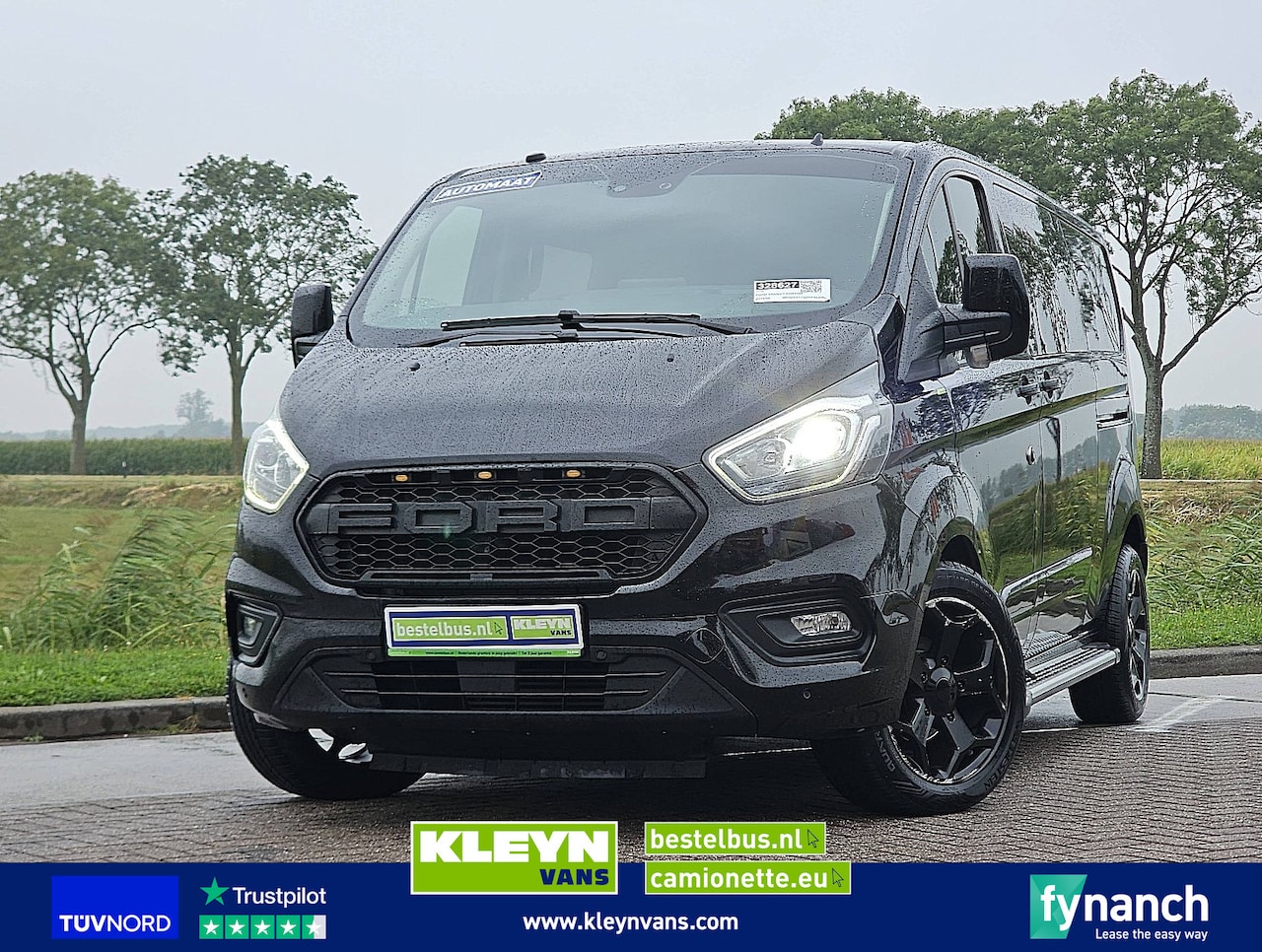 Ford Transit Custom - 2.0 Limited D.C. 2.0tdci - AutoWereld.nl
