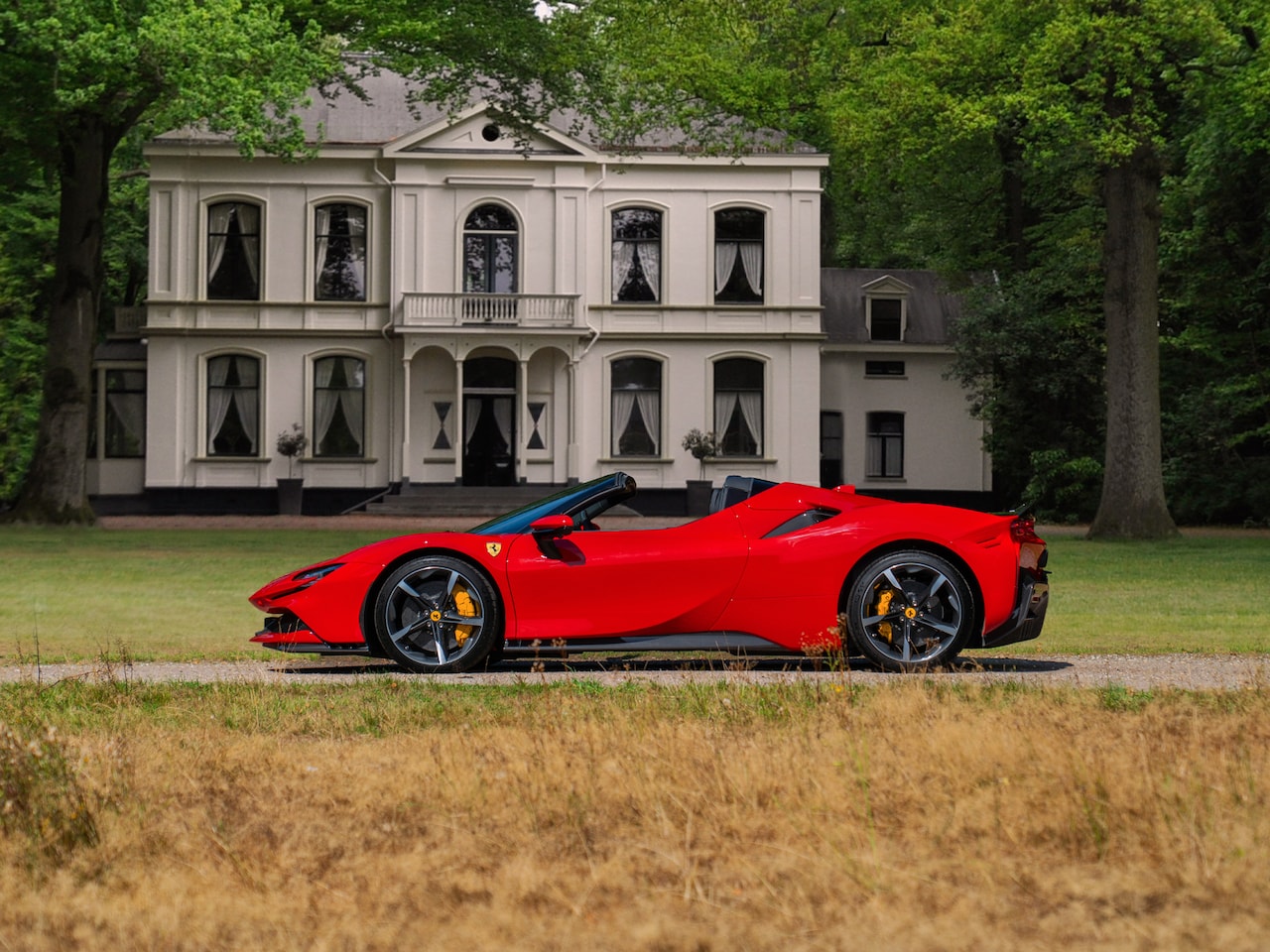 Ferrari SF90 Spider - 4.0 V8 Assetto Fiorano 4.0 V8 Assetto Fiorano - AutoWereld.nl