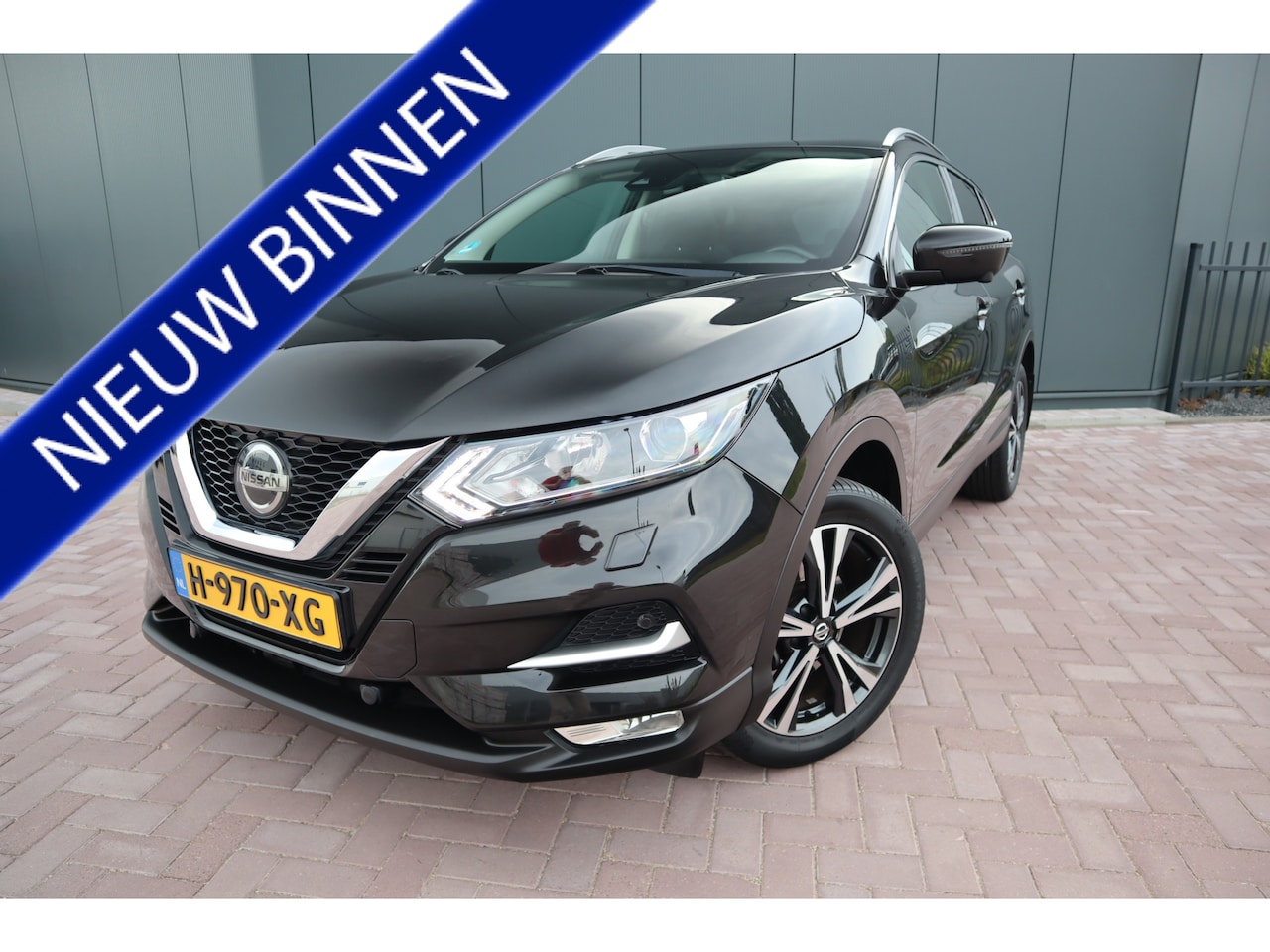 Nissan Qashqai - 1.3 DIG-T N-Connecta Panoramadak Stoelverwarming Camera Navigatie  Etc. Etc. - AutoWereld.nl