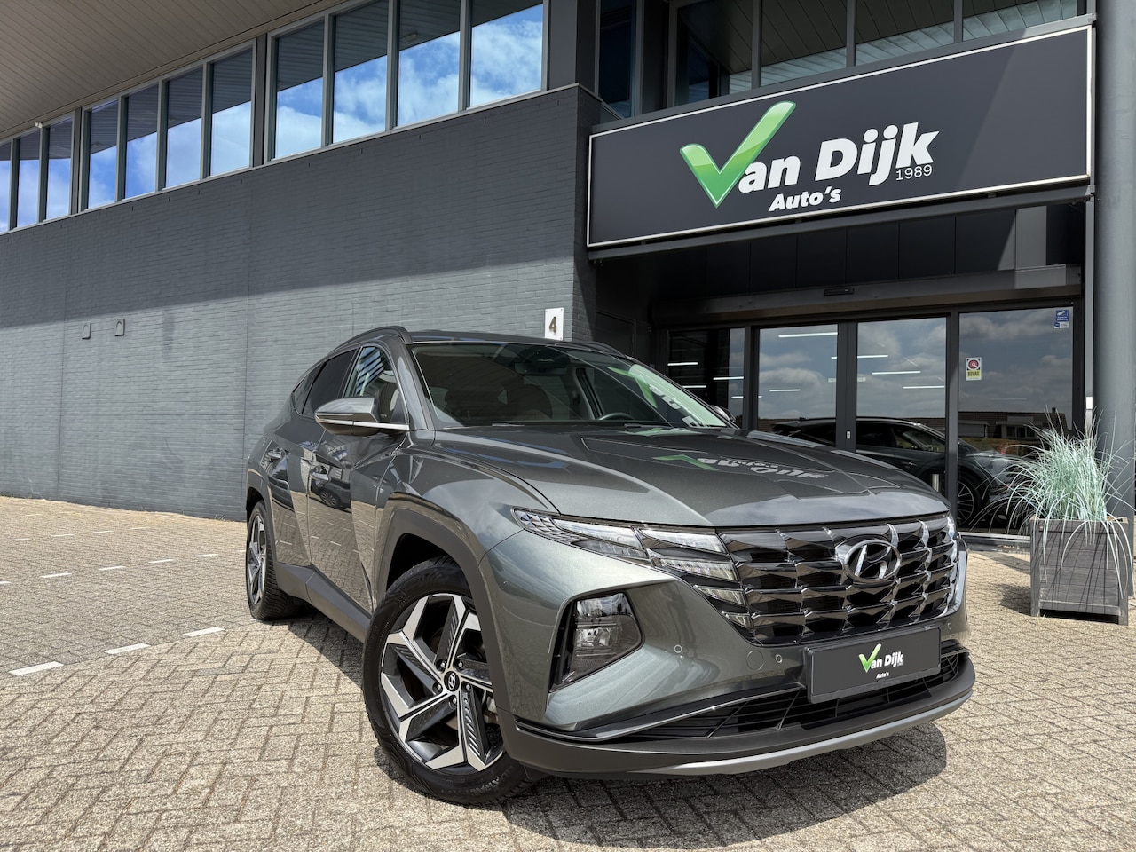 Hyundai Tucson - 1.6 T-GDI PHEV 4WD Navi Camera Leer Krell - AutoWereld.nl