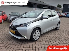 Toyota Aygo - 1.0 VVT-i x-play automaat, camera