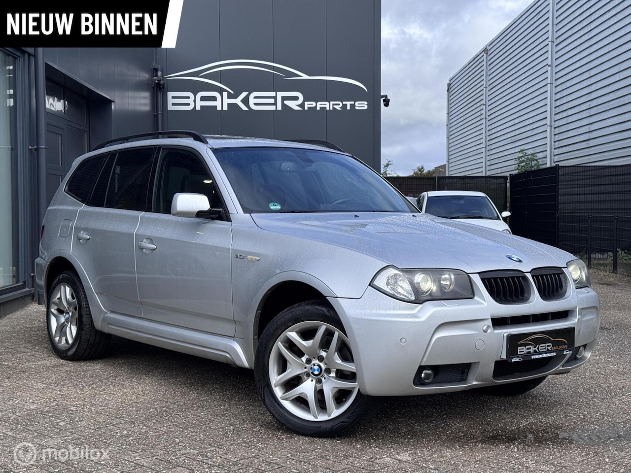 BMW X3 - 3.0i Executive ~ Xenon ~ Leder ~ M-Pakket ~ Youngtimer - AutoWereld.nl