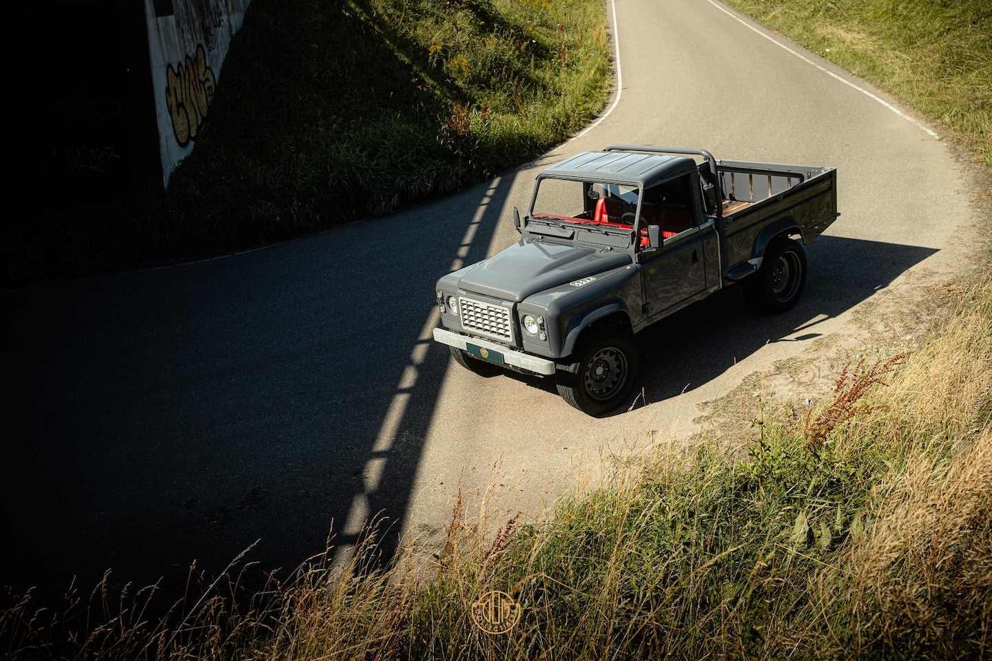 Land Rover Defender 110 - Tophat LS3 V8 - AutoWereld.nl