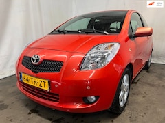 Toyota Yaris - 1.3 VVTi Luna SCHADEAUTO
