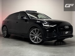 Audi Q8 - 55 TFSIe Quattro S-line Pano Sfeer Luchtver. Carplay Trekh
