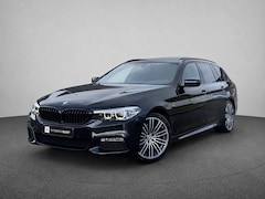 BMW 5-serie Touring - 530i xDrive M-Sport | Pano | Trekhaak | Harman Kardon | Carplay | Camera | DAB+ | 350pk |
