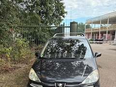 Peugeot 807 - 2.0 Navteq