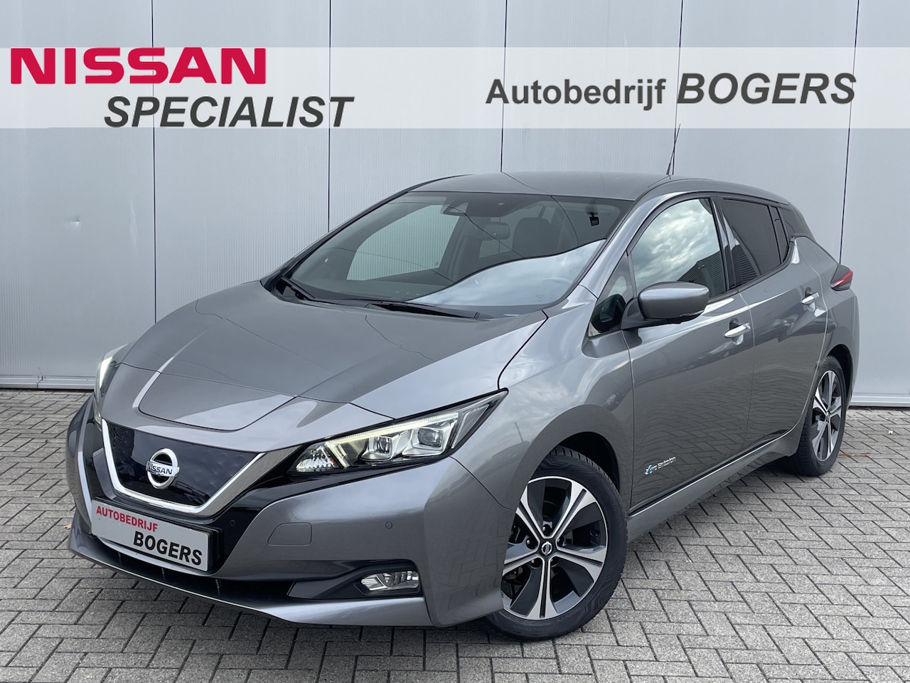 Nissan LEAF - Tekna 40 kWh SOH 84,78% Navigatie, Adaptive Cruise Control, Climate Control, 360 Camera, S - AutoWereld.nl