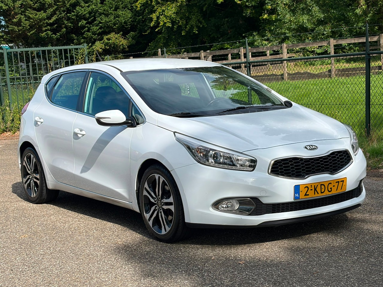 Kia Cee'd - 1.6 CRDi Comfort Pack 1.6 CRDi Comfort Pack - AutoWereld.nl