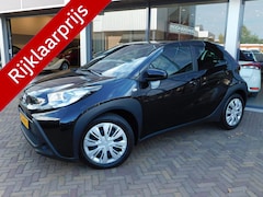 Toyota Aygo X - 1.0 VVT-i MT Play