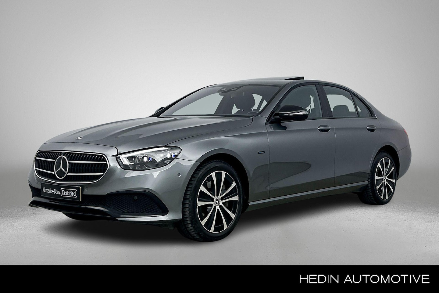 Mercedes-Benz E-klasse - E 300e Limousine Automaat Avantgarde Line | Nightpakket | Panoramadak | Distronic+ | 360° - AutoWereld.nl