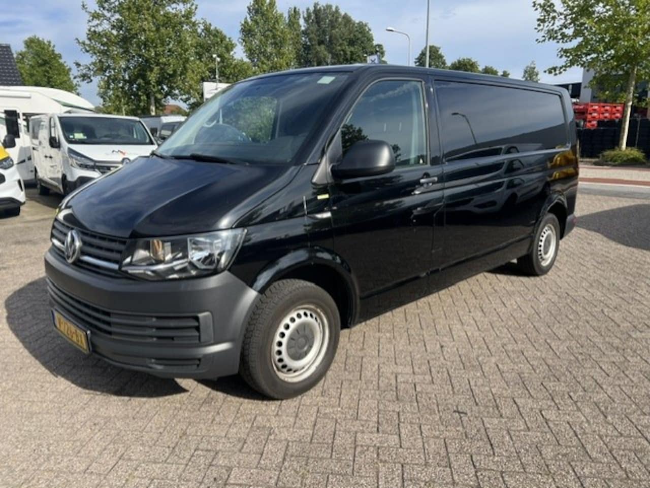 Volkswagen Transporter - 2.0 TDI 110kw L2H1 lang airco klima euro6 - AutoWereld.nl