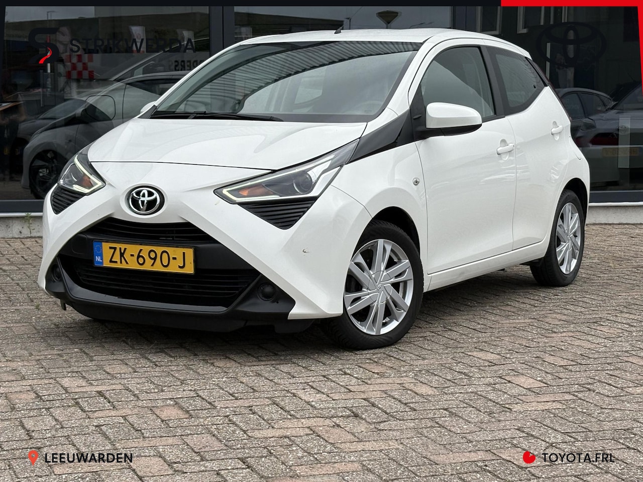 Toyota Aygo - 1.0 VVT-i x-play limited 1.0 VVT-i x-play limited - AutoWereld.nl