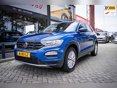 Volkswagen T-Roc - 1.5 TSI Sport Autom. | Navi | PDC | Cruise controle | Trekhaak