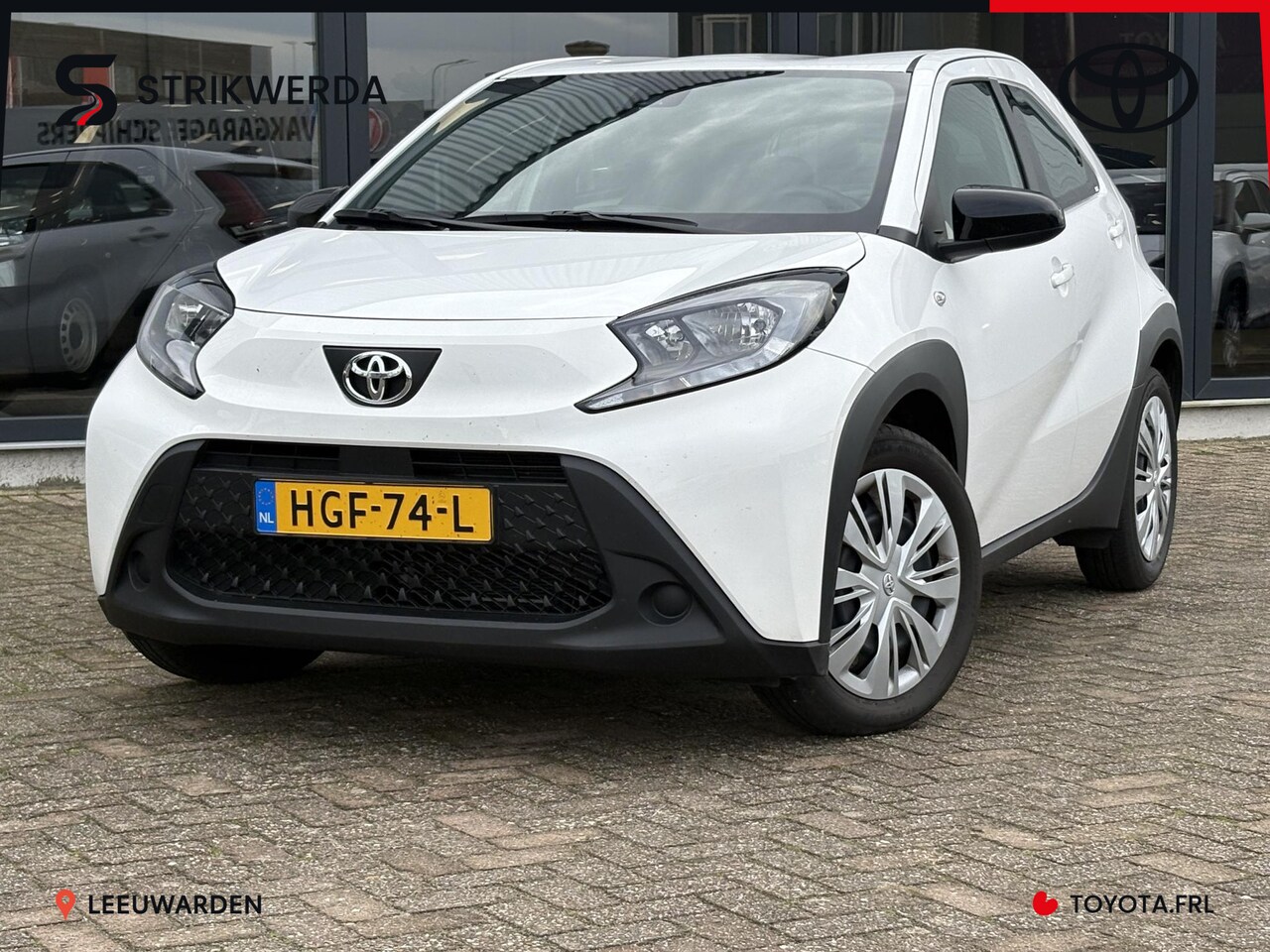Toyota Aygo X - 1.0 VVT-i MT play 1.0 VVT-i MT Play - AutoWereld.nl