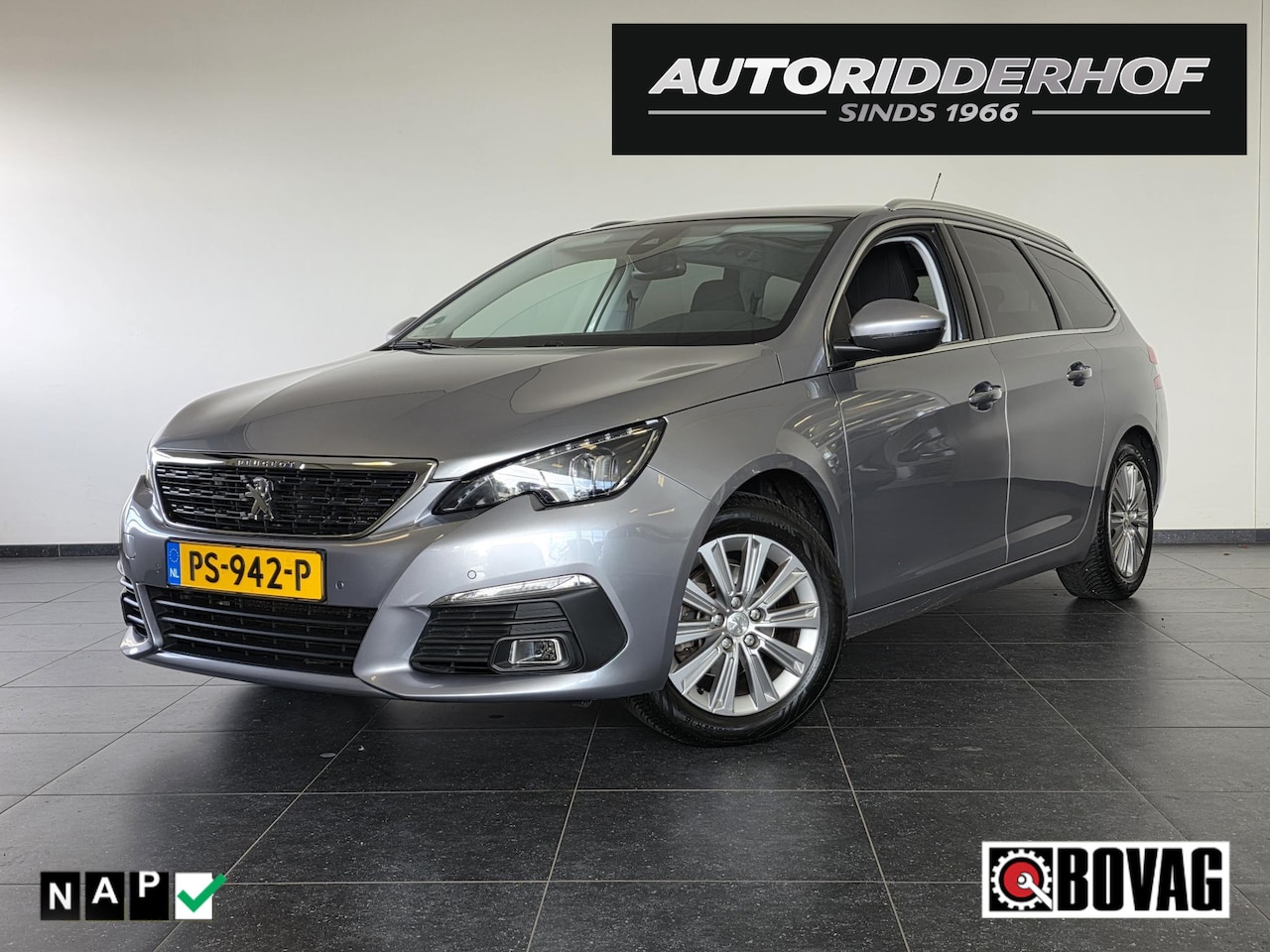 Peugeot 308 SW - 1.2 PureTech Blue Lease Premium | 100% Onderhouden | Pano | Trekhaak | Camera - AutoWereld.nl