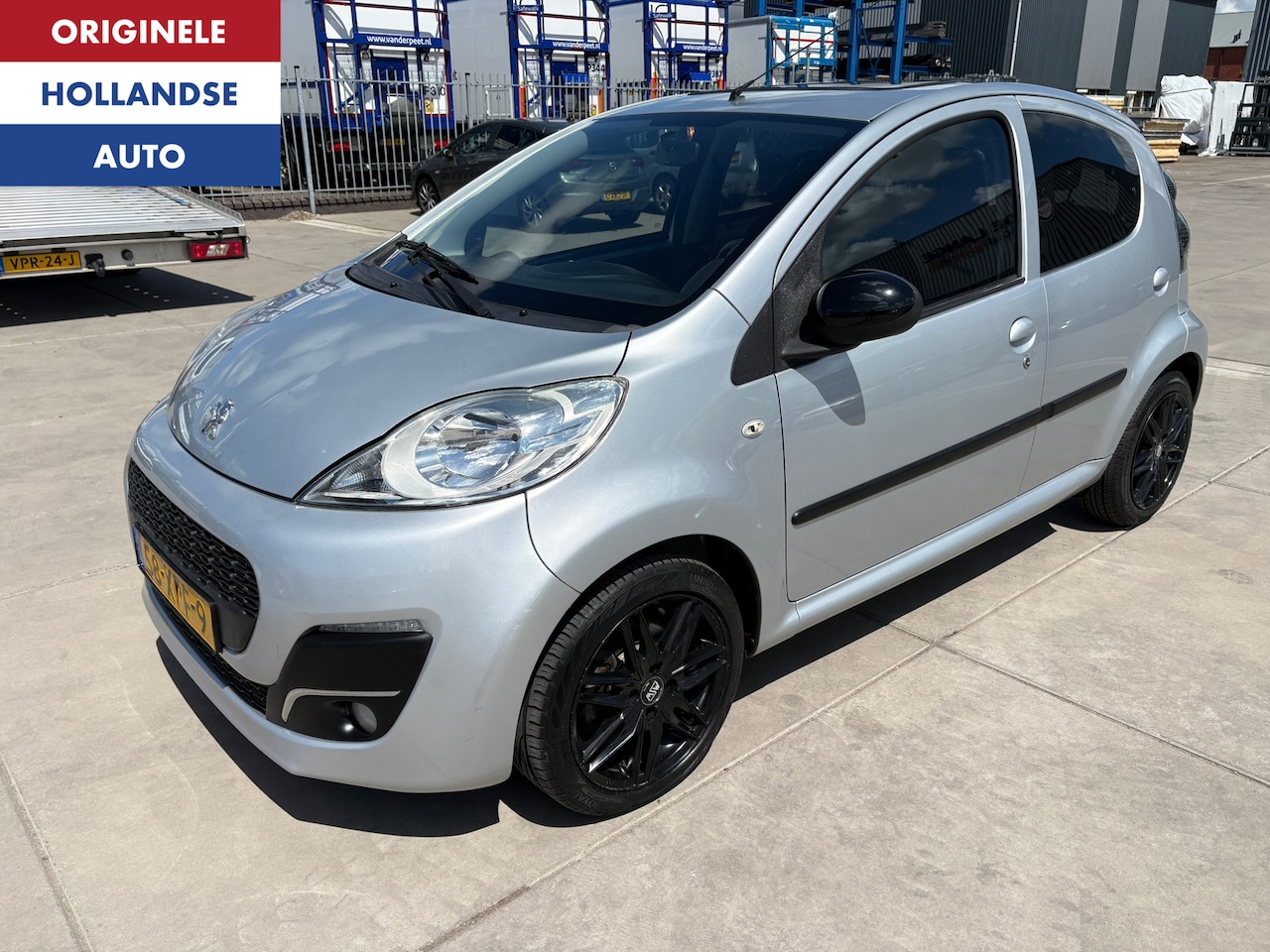 Peugeot 107 - 1.0 Active Automaat Led Bellen Zonnedak Sportive - AutoWereld.nl