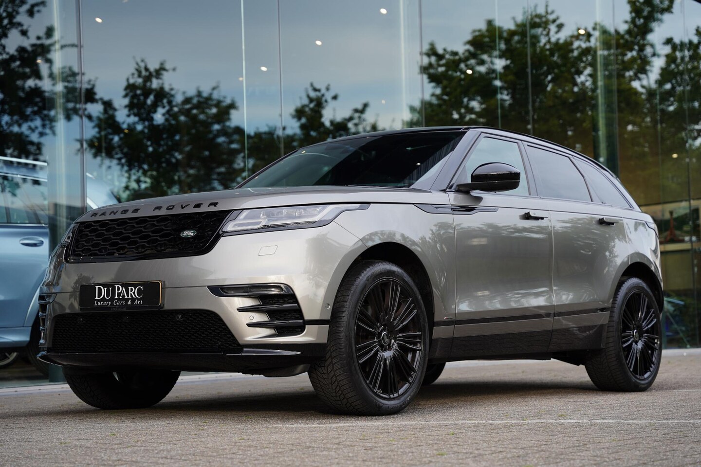 Land Rover Range Rover Velar - P250 Turbo AWD R-Dynamic HSE / Meridian / Panoramadak / Trekhaak - AutoWereld.nl