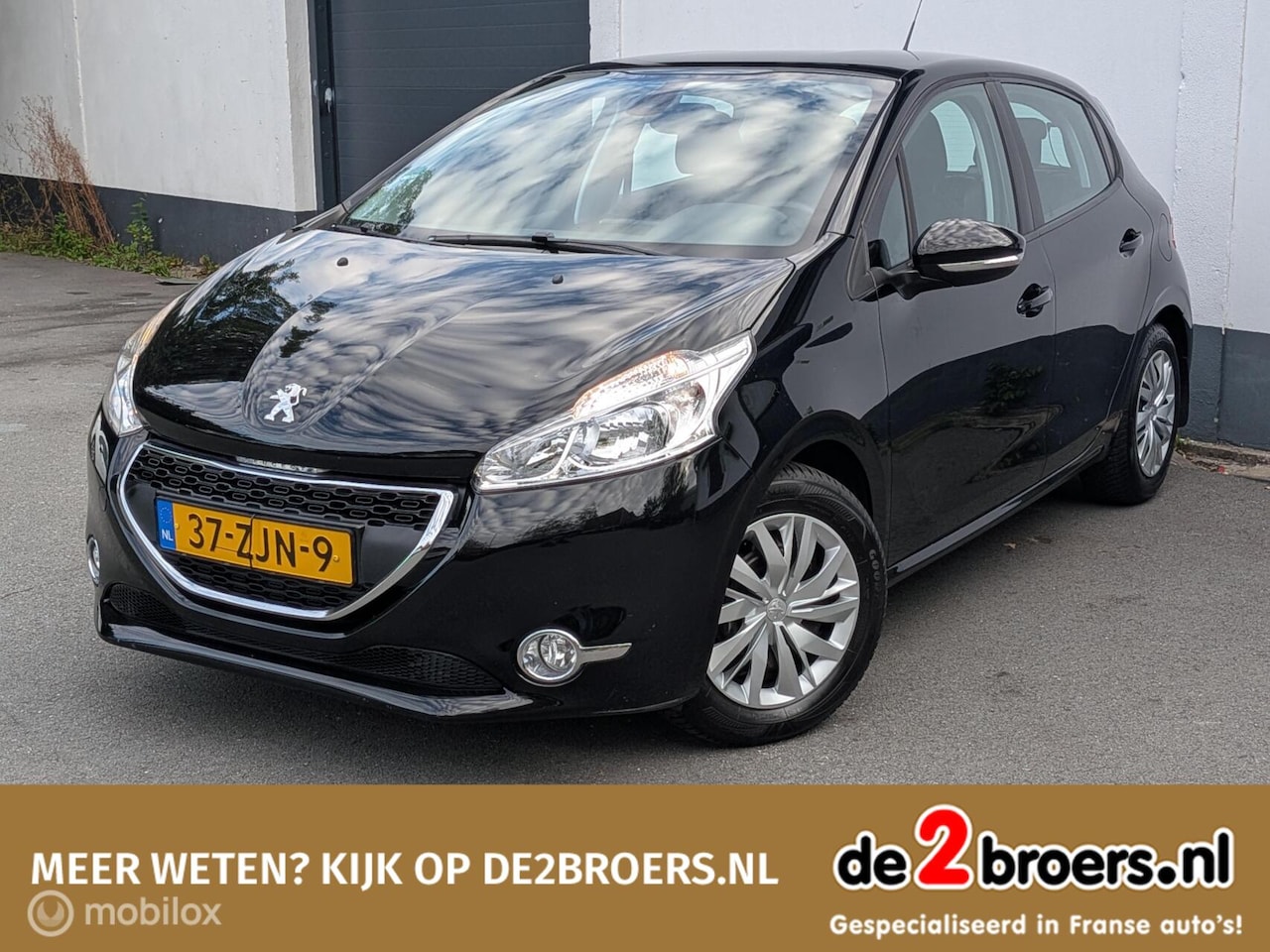 Peugeot 208 - 1.2 VTi Envy- Aut-Airco/Nette auto/Trekhaak - AutoWereld.nl