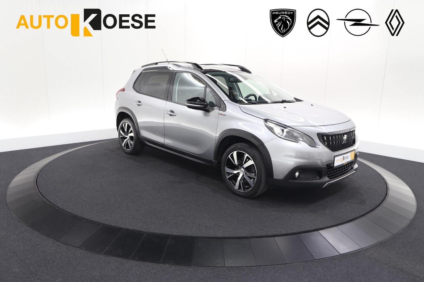 Peugeot 2008 - PureTech 110 EAT6 GT-Line | Trekhaak | Panoramadak | Apple Carplay | Parkeersensoren - AutoWereld.nl