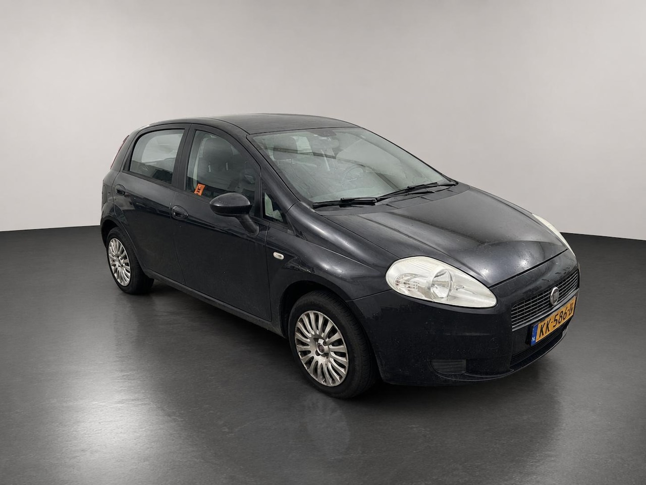 Fiat Grande Punto - 1.4 Dynamic 77 pk Airco (werkt!) APK 07-2027 5-DRS Radio/CD Elektr ramen Centr. vergrendel - AutoWereld.nl