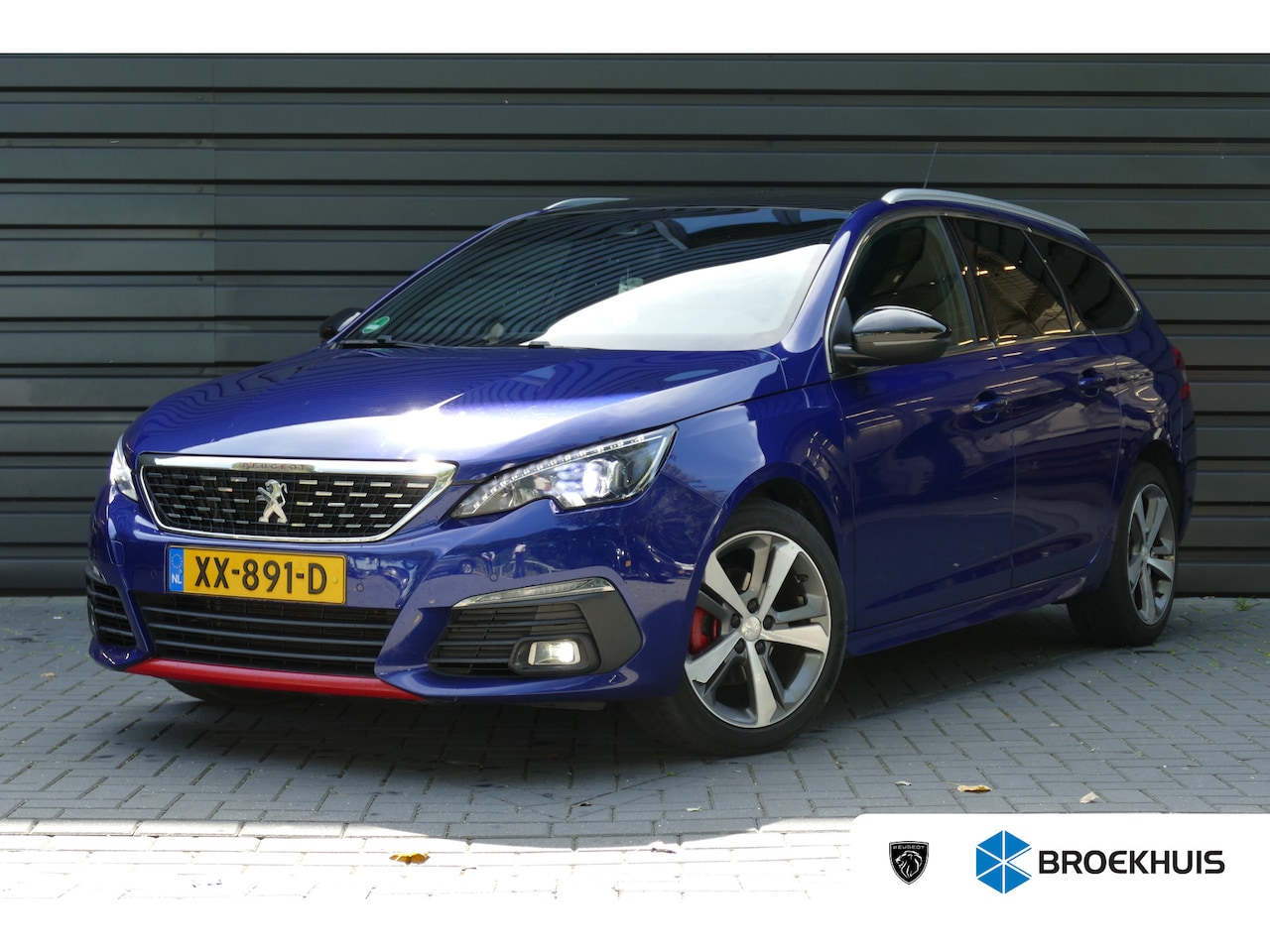 Peugeot 308 SW - 1.2 PURETECH 130PK GT-LINE / CAMERA / TREKHAAK / PANO.DAK / KEYLESS / FULL-LED / 17"LMV / - AutoWereld.nl