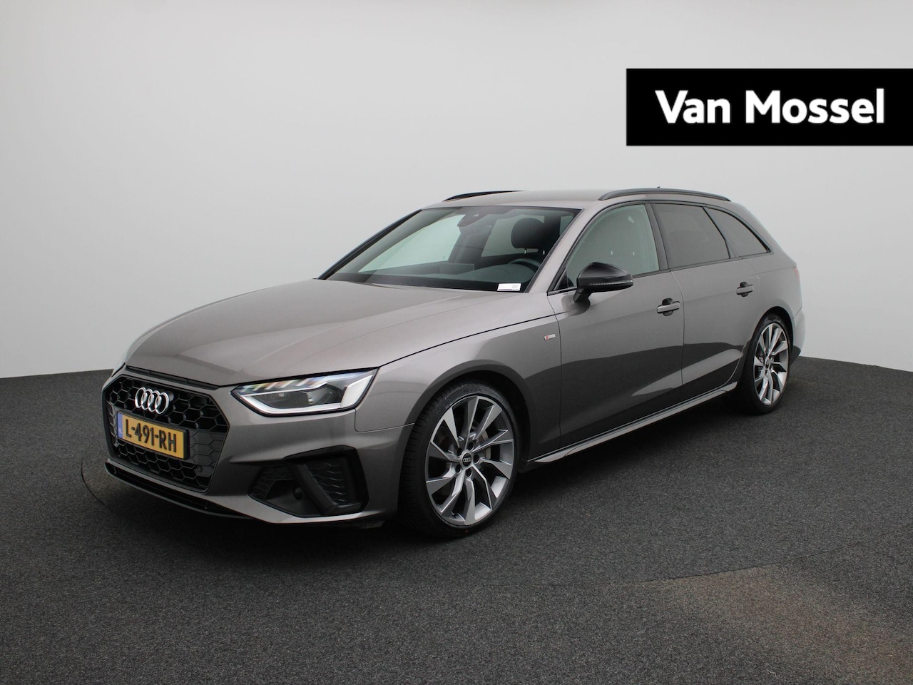 Audi A4 Avant - 40 TFSI S edition Competition | Automaat | Virtual Cockpit | Achteruitrijcamera | Trekhaak - AutoWereld.nl
