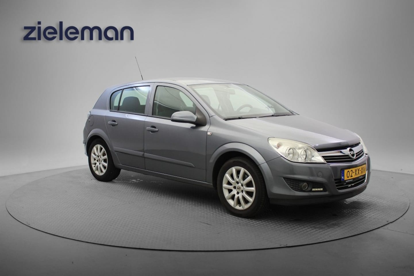 Opel Astra - 1.6 Temptation - Airco, Cruise, Trekhaak - AutoWereld.nl