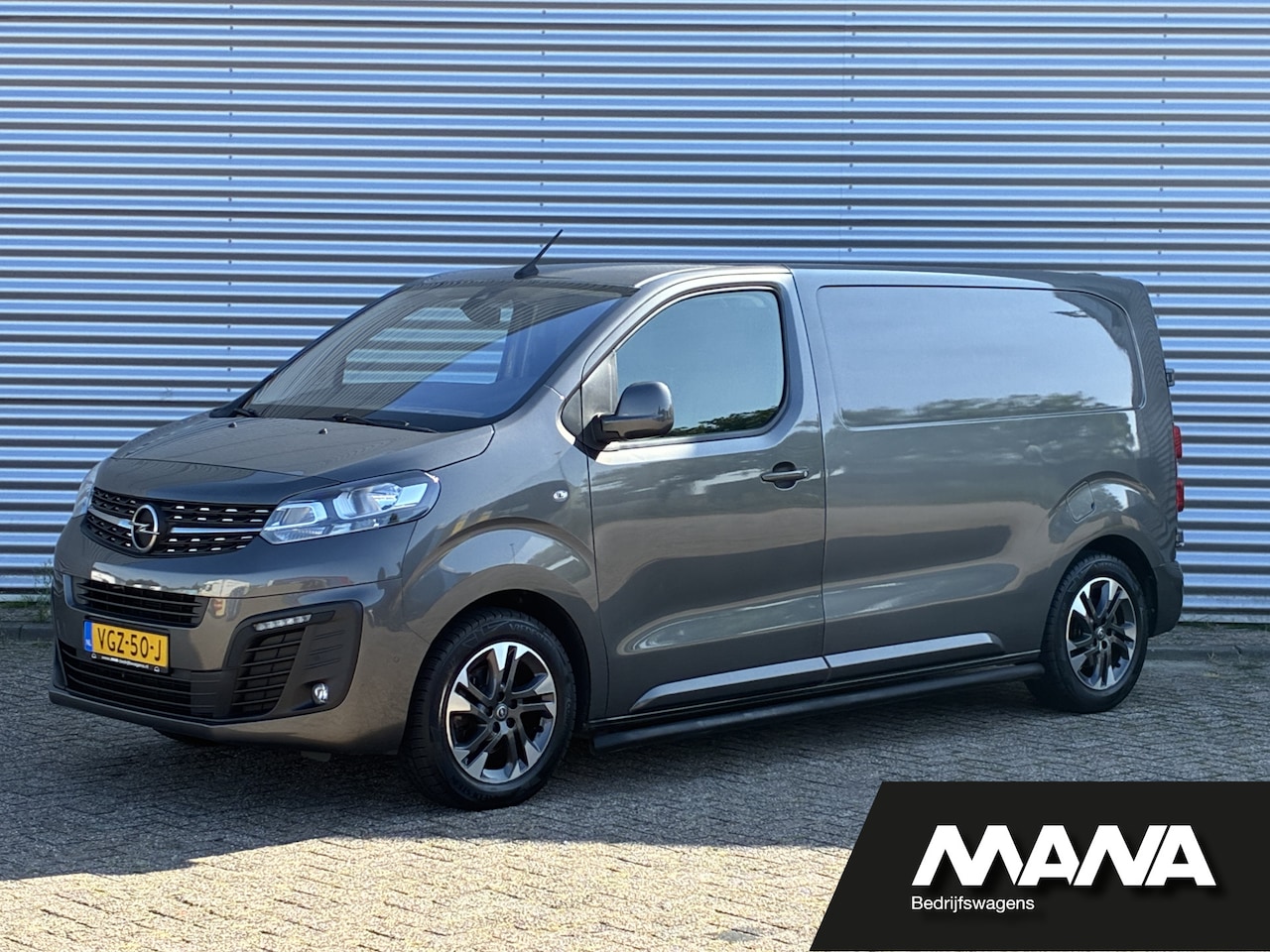 Opel Vivaro - 2.0 CDTI L2H1 Automaat Cruise Camera Airco - AutoWereld.nl
