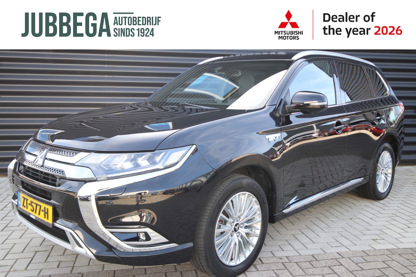 Mitsubishi Outlander - 2.4 PHEV Instyle Opendak, Leder, E.achterklep, NL-Auto, Adaptive Cruise - AutoWereld.nl