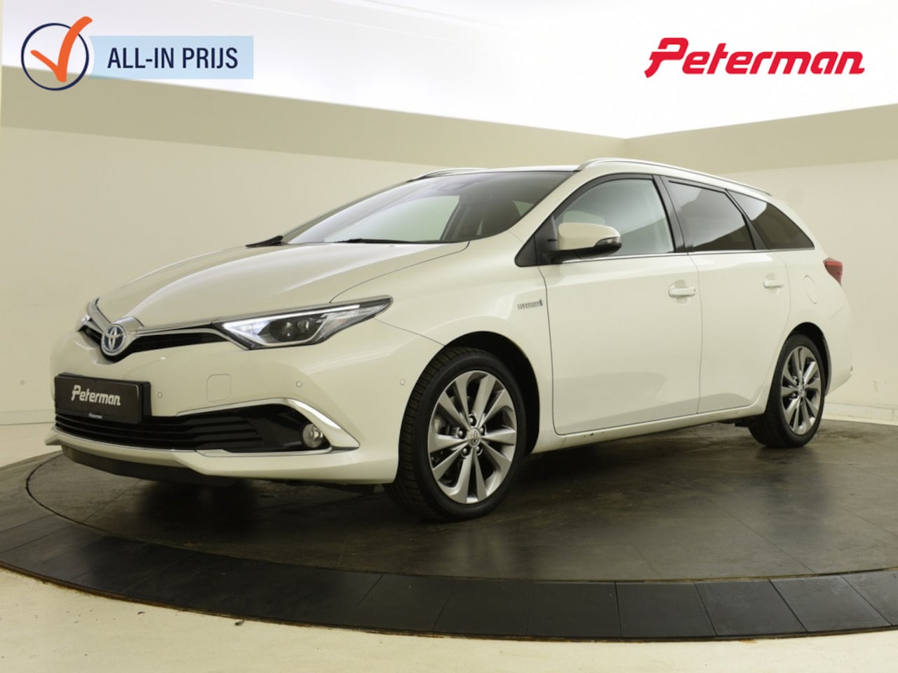 Toyota Auris Touring Sports - 1.8 Hybrid Executive | Trekhaak | PDC | Panoramadak | - AutoWereld.nl