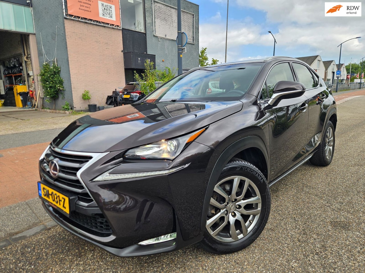 Lexus NX - 300h Business Line Pro GARANTIE - AutoWereld.nl