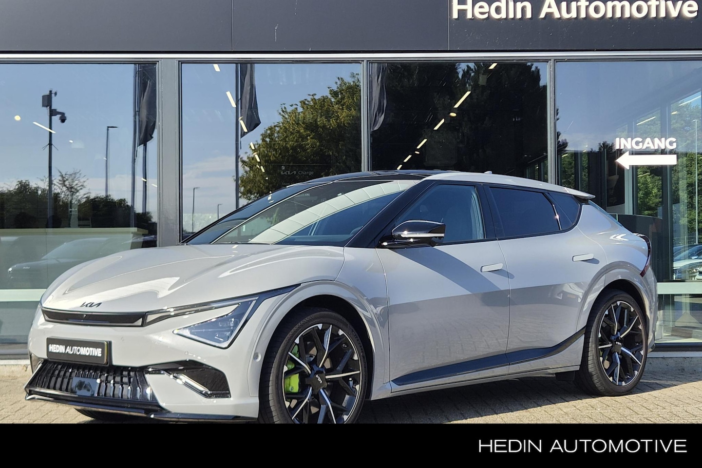 Kia EV6 - GT AWD 84 kWh | 650 pk | Panoramadak | 360° Camera | Stoelverwarming en -ventilatie | Trek - AutoWereld.nl