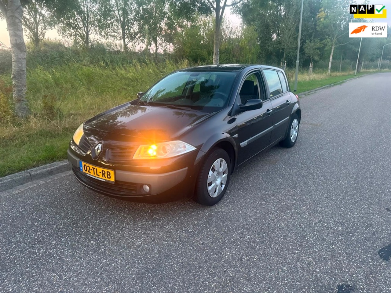 Renault Mégane - 1.6-16V Expression 1.6-16V Expression - AutoWereld.nl