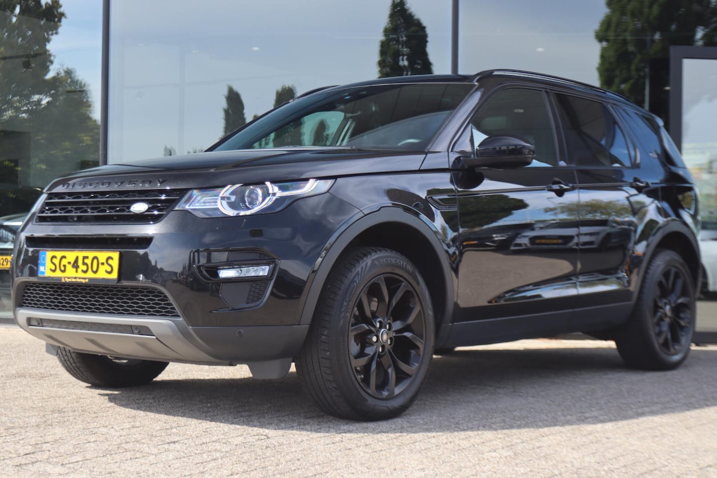 Land Rover Discovery Sport - 2.0 TD4 URBAN SERIES SE DYNAMIC | PANO | CAMERA | MERIDIAN | TREKHAAK | LEDER - AutoWereld.nl