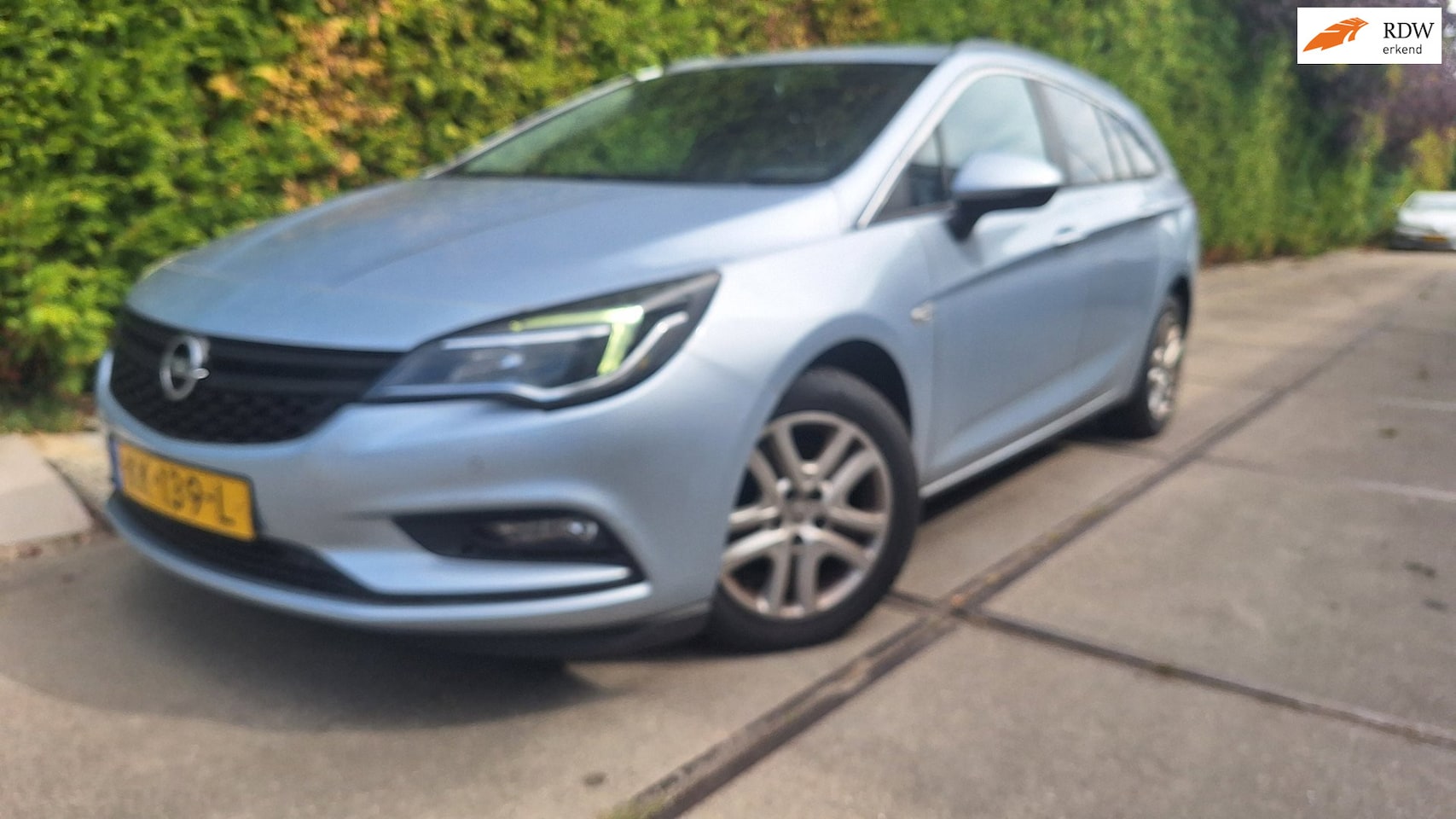 Opel Astra Sports Tourer - 1.6 CDTI Edition 1.6 CDTI Edition - AutoWereld.nl
