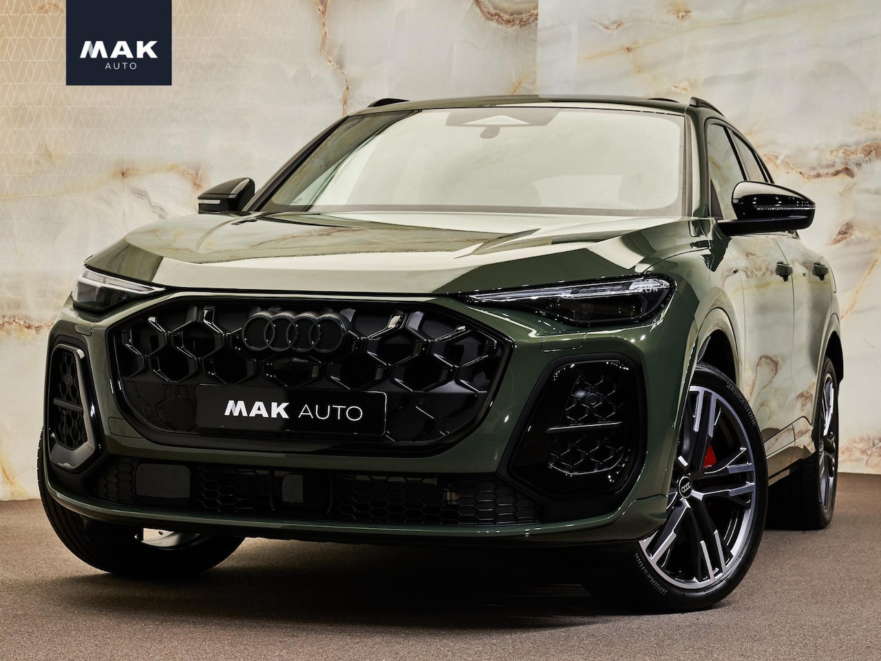 Audi Q5 - E-Hybrid Quattro S Edition Competition , Tech Pro, pano, B&O, tr.haak, 21", luchtv., matri - AutoWereld.nl