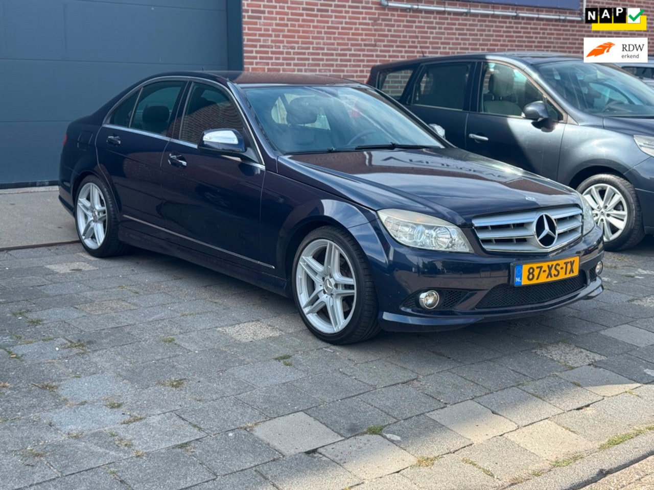Mercedes-Benz C-klasse - 200 K Avantgarde AMG-Pakket * Automaat * Xenon * Cruise * PDC * Sport * APK - AutoWereld.nl